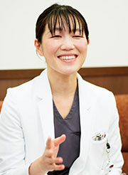 山田 遥子先生