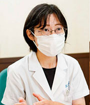 冨永 奈津子先生